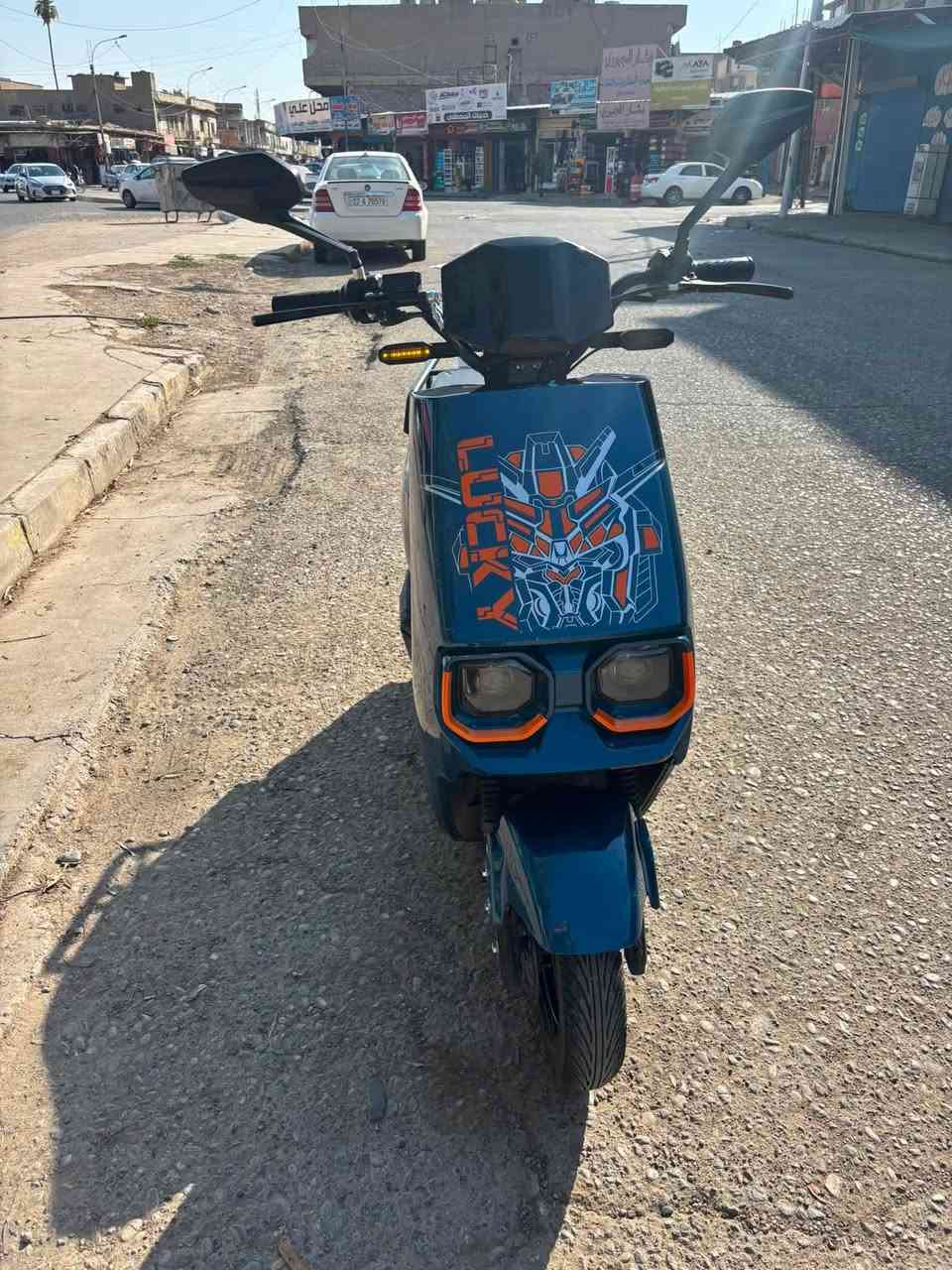 ماطور شحن نوعية اوباما ابو عيون 
بطاريات 5 
ملف 1200
مستعمل شهر وكم يوم 
ماطور كلش جديد 
للتواصل ***********
