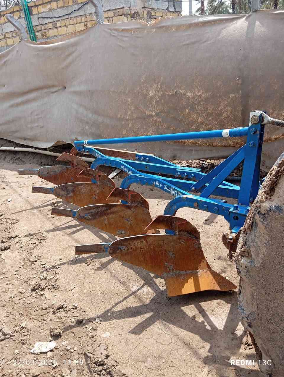 السلام عليكم فدان لبيع مكفول لا طك ولا لحيم السعر عل خاص ***********
