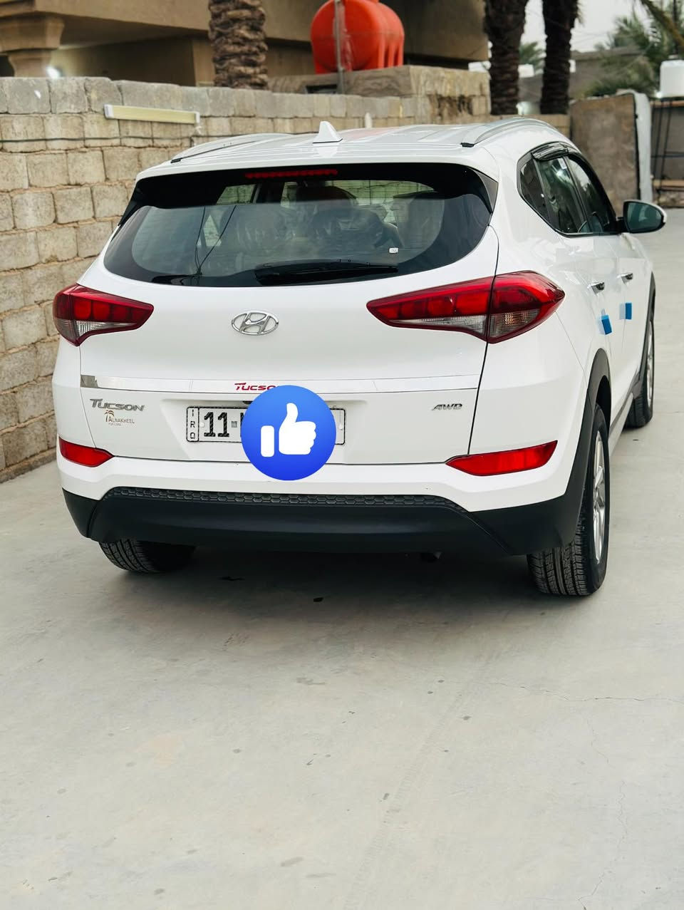 سلام عليكم توسان 18 أمريكي حادث خشم البنيد فقط وصبغ نص البنيد  بدون دواخل سيارة تخم تاير  جديد مواصفات نص فول مكانها بغداد السعر ١٥٨ وبيها مجال قليل الرقم ***********/  ***********يوجد واتساب
