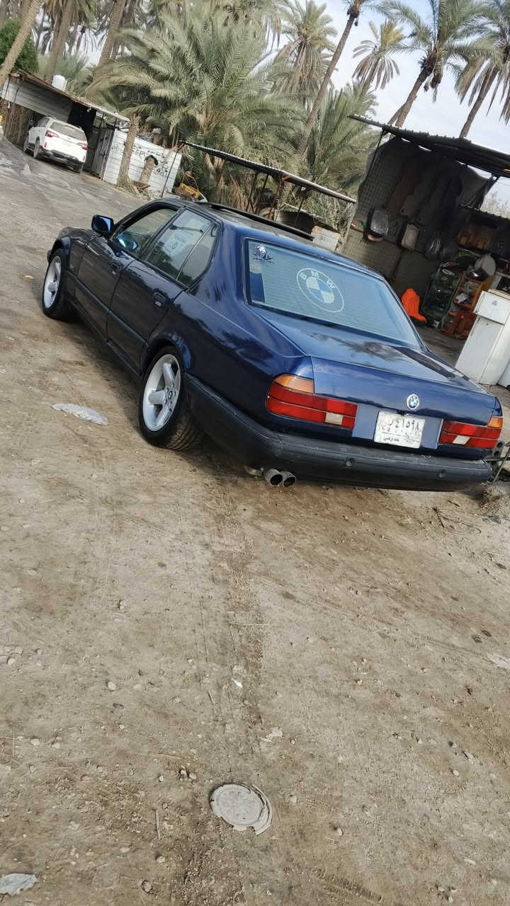 السلام عليكم للبيع بي ام موديل 93 رقم بغداد كهربائيات كله شغال كشن كهربائي  كير ومكينه مكفولت تخم تاير جديد ويل رياضي 17 مضخم صوت شغال 4سماعات جداد باتري جديد حداديه جديده تعمير جديد صبغ اثر جراد فقط السياره مكفوله من الضربه والحادث  سياره ماذب عليه  ربع مكاني بابل محاويل السعر 55وبيها مجال مامتوجد على الفيسبوك ***********
