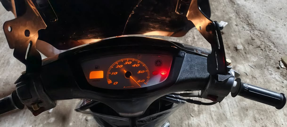 سلام عليكم عصفورية60 دراجه خير من الله كفرات كاملة كهربائيات شغالة هندر واحد تشتغل نقص باتري فقط وقبق باتري سعر 250وبيهة مجال قليل حك الجية 
العنوان بغداد الشعلة 
رصيد ***********وتساب***********
