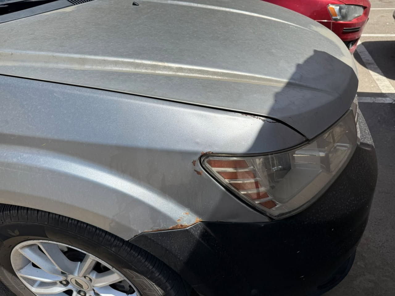جورني ٢٠١٩ بسعر مناسب
محرك أربعة سلندر ٢٤٠٠
ماشية ١٩٥ الف كيلو 
قبل شهر بدلت محرك جديد لان خبطت والبنيد جارد
٧ راكب 
٣ قطع تبريد 
بصمة 
السعر ١٢٥ ورقة و بيها مجال
+9647715705748
