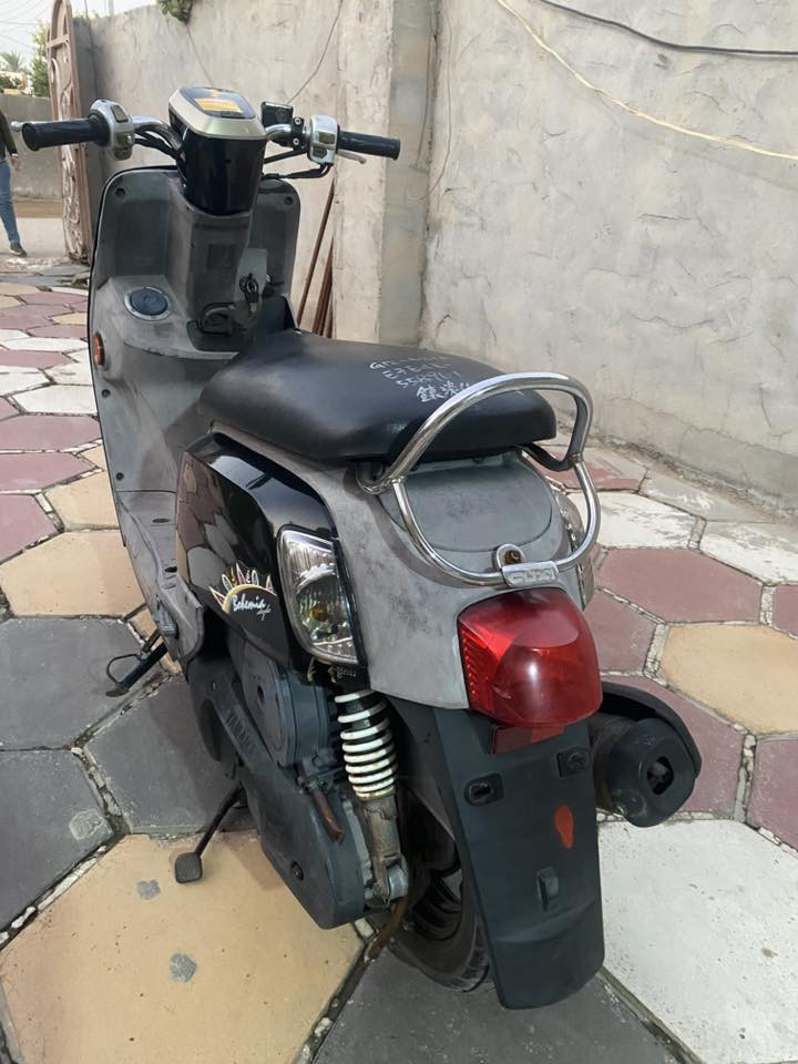 السلام عليكم دراجه بوليس مسطرة داخل جوزي   الدراجه للبيع االدراجه مكفوله مكان الدراجه سدة حي البكر 
السعر : 1200 وبيه مجال 
***********
