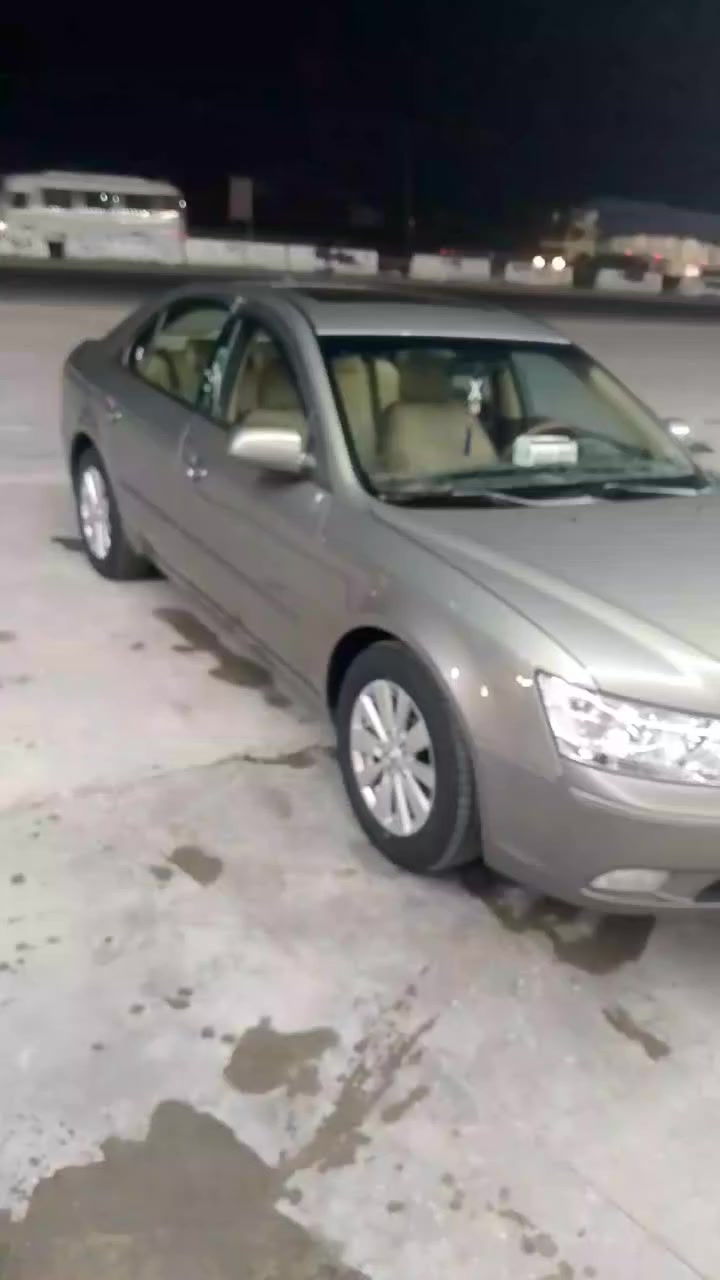 سلام عليكم سوناته للبيع  2009السياره كفاله عامه2400
خير من الله العنوان بابل مسيب 130او بيها مجال اي استفسار ‏‪***********‬‏
