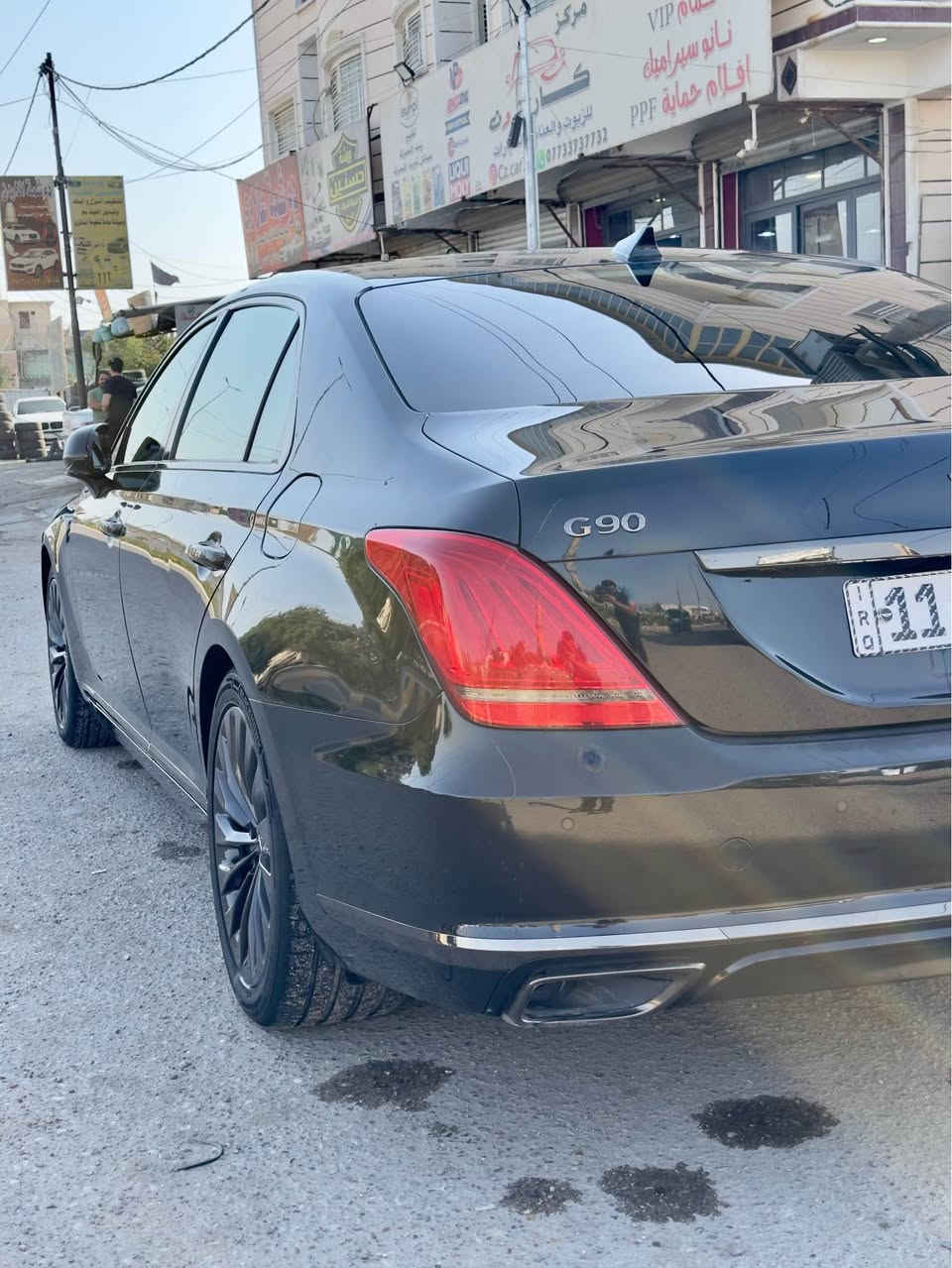 رمضان كريم
قبل التفاصيل السعر  ( 255 )  
جينيسيس  genesis g90 
موديل 2018   /   ماشيه 85 ميل  /  v6 3.3t
داخل ابيض جديد 
ومايحتاج اكتب المواصفات لان كلش هواي 
هزة جديدة.  / سنوية باسمي و نافذة لغاية 2030
الضرر قطعتين بدون دواخل
 (بنيد صبغ + جاملغ ايسر تبديل نفس اللون) 
ايرباك استيرن فقط

كل نيكل السيارة مغلف تضليل اسود ببسي و تكدر ترجعه طبيعي بما في ذلك داخل اللايت مصبوغ اسود 
محولها بلاك ادشن

مكان السيارة ميسان/ العمارة
*********** عمارة, ميسان
