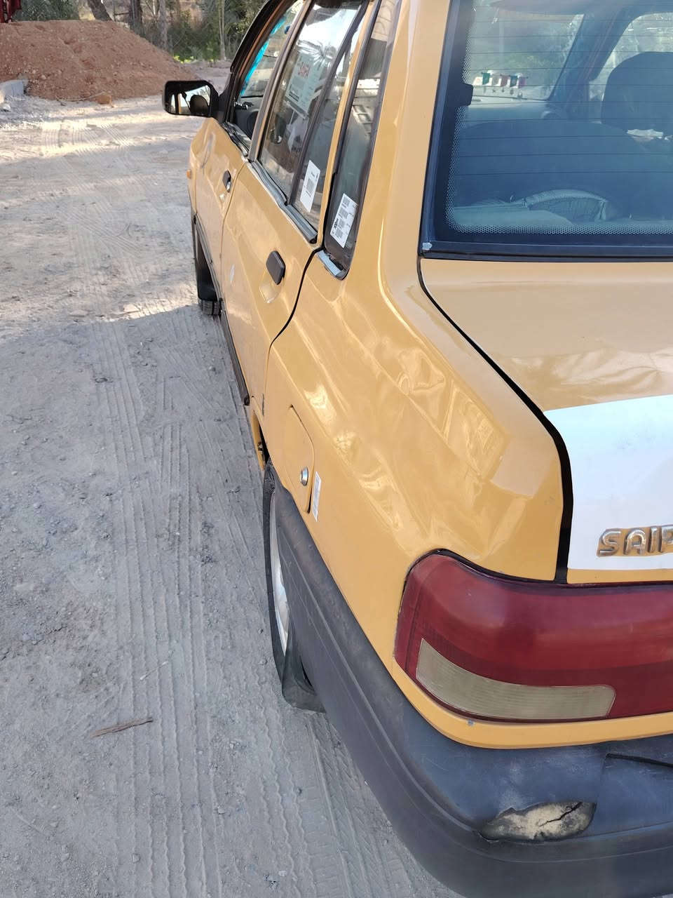 سلام عليكم سياره سايبه للبيع 13 كير ومكينه وحداديه نظيفات رقم بغداد مصفره هيئة وغرامه سنويه للثلاثين تايرات جدد مكاني كربلاء طويريج السعر ٣٠ وبيهه مجال حك الجيه***********
