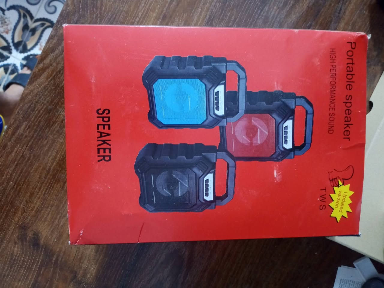 سبيكر بهذا الشكل  السعر 4 الالف فقط
متوفر اكثر من قطعه


**إذا كنت صاحب هذا الإعلان وتريد حذفه لأي سبب، رجاءا أرسل رسالة إلى الدعم الفني**