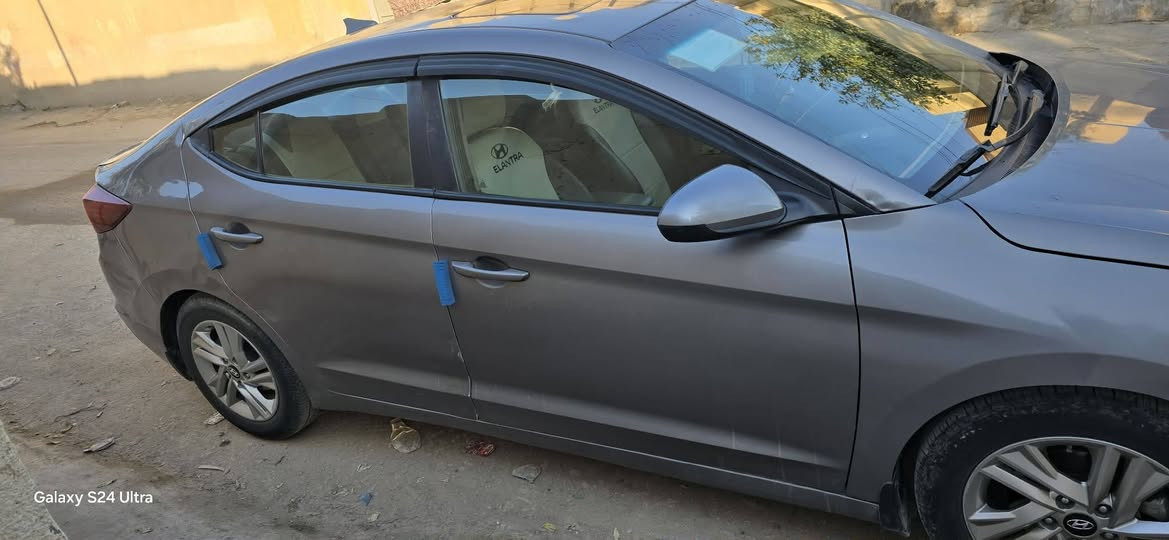 السلام عليكم ورحمة الله وبركاته
النترا ٢٠٢٠ أمريكي رقم أربيل الدولي باسمي
بيها خمس قطع مثل ما موضح بالسونار
فول مواصفات بانوراما حاسات تحكمات فول واحد ع واحد
كير محرك مكفولات تبريد تدفئه مكفولات
السعر ٣٠ وبيها مجال بسيط
العنوان بابل مشروع المسيب أو المحاويل 
للإستفسار *********** أو ***********
