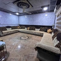 ديوان 12 متر خشب عراقي ثقيل كلش.. خشب بلوك .دوشمة نظيفه حيل. اسفنج جيد...