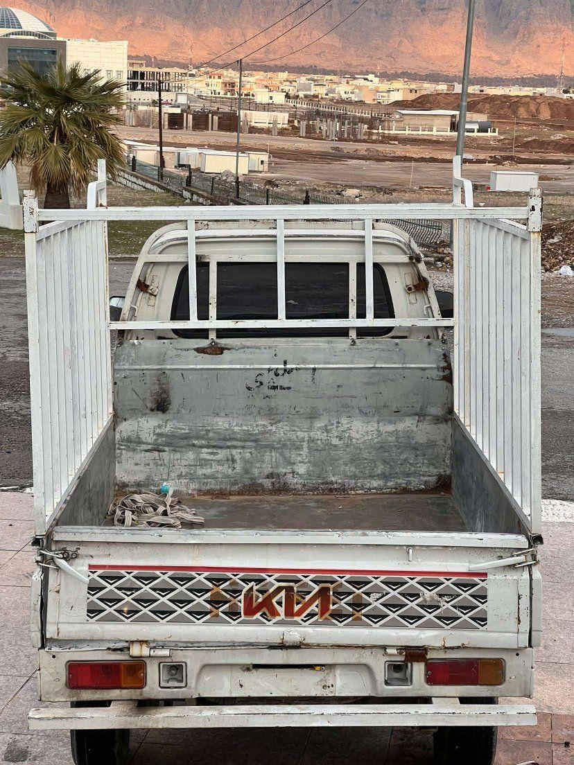 سلاوتان لێبێت ئەو سەیارەیەمان هەیە  ٢٠١٣ یە  گێر و مەکینە بەشەرت  چەمچەکەشی نوێە و توندووتۆڵی بەشەرت تایەو ویکی  سفری لەبنە  شەنسی تۆزێکی هەیە سحری ٢١ وەرەقە و مەحامەلەیەکی کەم ژ.م *********** رانية, السليمانية
