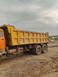 بدي للبيع نضيف 16متر ونص رقم الفاتف07819174144