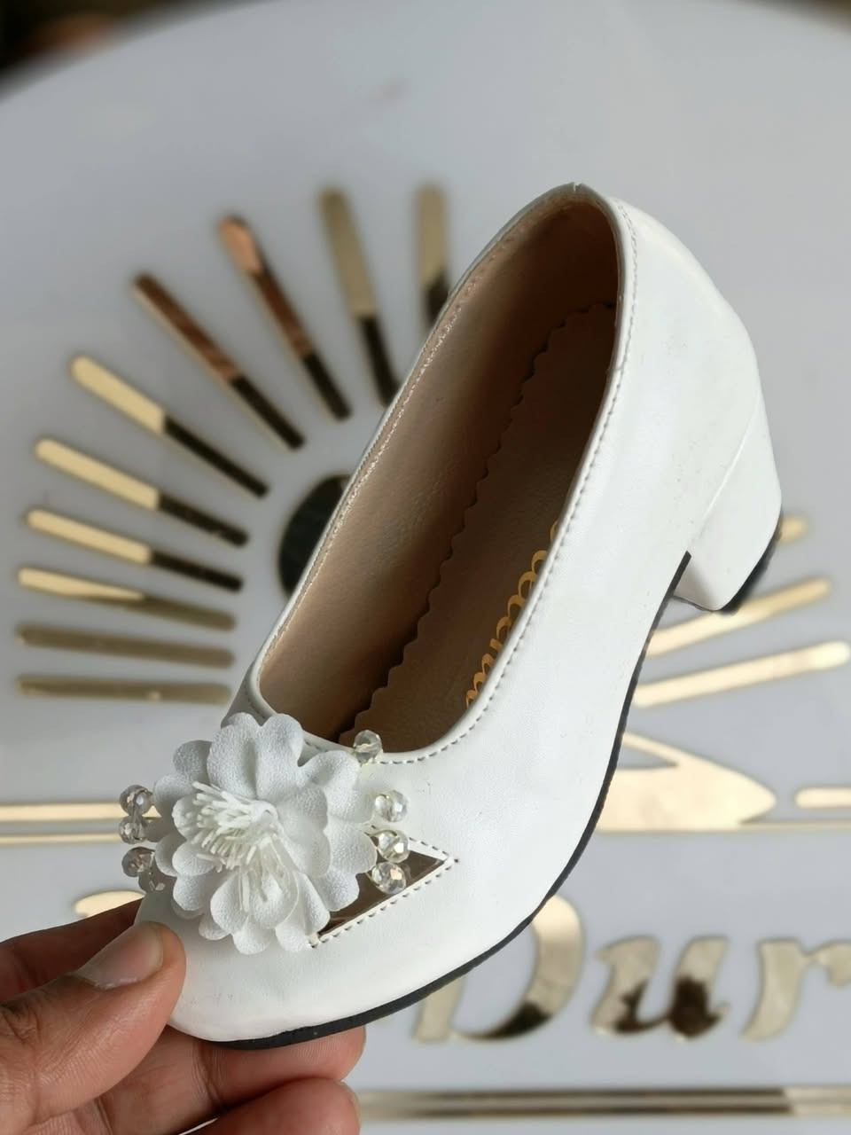 #أجمل كعب بناتي 👑💕
أناقة + راحة + ستايل يلمع بالمناسبات ✨
💥 السعر القطعة 6 آلاف
💥 والعرض الخاص 👇
🎁 2 بــ 10 آلاف فقط 🎁
توفري 2 ألف وتاخذين موديلين لبنوتج 👠💖
الكمية محدودة والعرض لفترة قصيرة ⚡
الحجز بالدايركت أو تعليق (تم) 👑🔥


**إذا كنت صاحب هذا الإعلان وتريد حذفه لأي سبب، رجاءا أرسل رسالة إلى الدعم الفني**