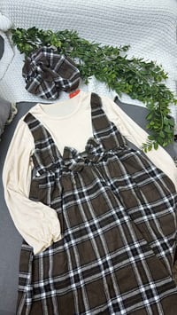 فستان شتوي • قياس ٨ سنوات