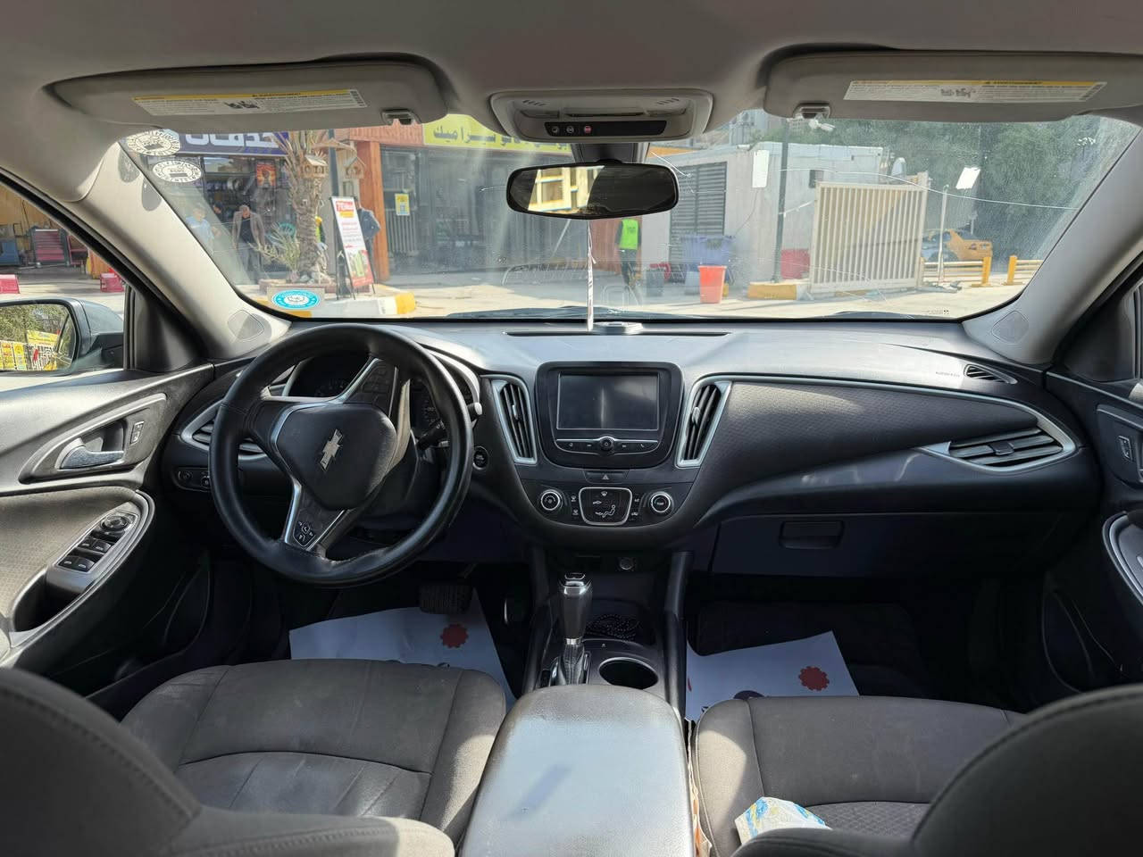 ماليبو للبيع  والمراوس بسيارة عاليه  
2018 رقم اربيل دولي باسمي 
بيها 3 قطع صبغ بنيد وجاملغ وباب خلفي   خلف السائق 
محرك وكير وتبريد السيارة مال بيت صارلها اكثر من سنتين 
السعر 95$$ وبيها مجال للطيبين 
*********** بغداد, العراق
