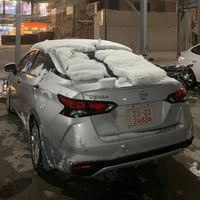 نیسان ڤێرسا 2023 مواسەفات S ته نها 17 هەزار  رويشتووه  سه يارەکە زوّر ...