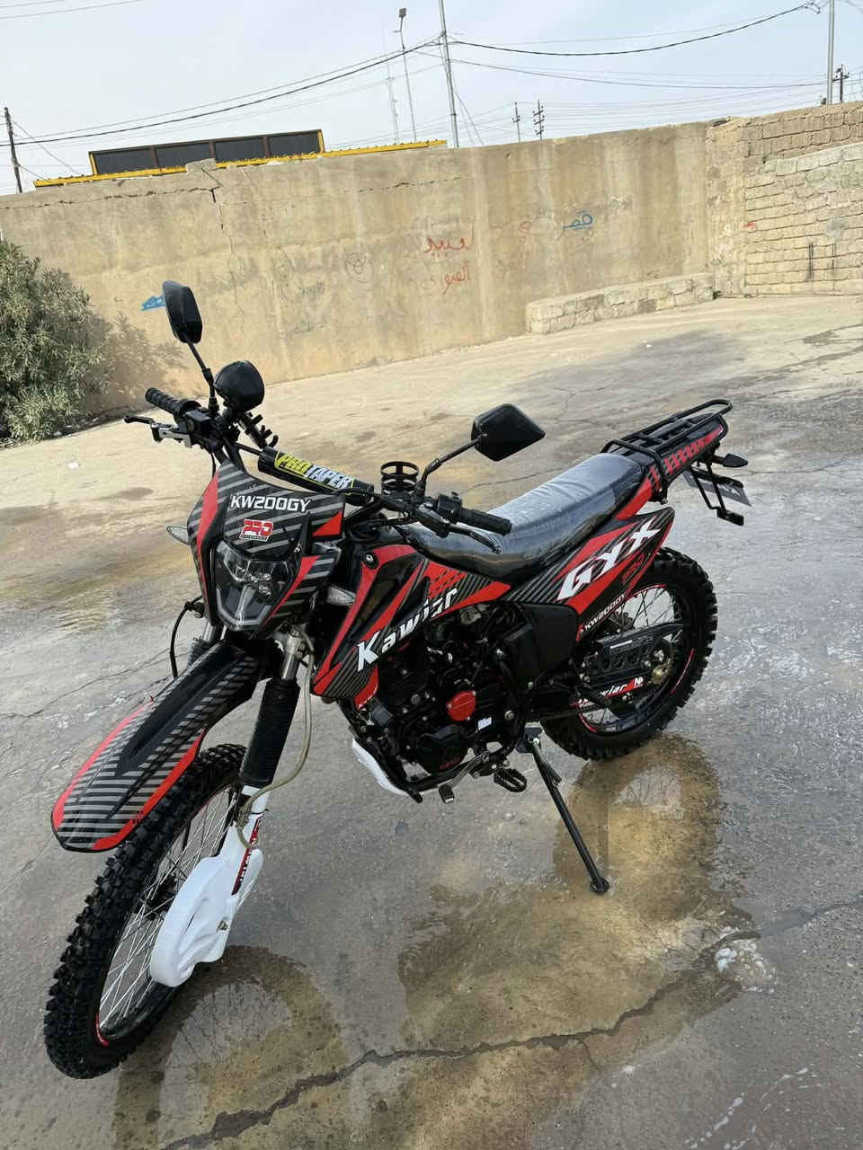 السلام عليكم ماطور قفاز للبيع اخو الزيرو بعدو بلايلون الشركه باب اول شرط وزن ثقيل  الايديات  صفط محرك نار مامضروب صبانه محرك 200 موديل 2026 انضف من الصوره ماطور ماعايزو برقي كلشي شقال السعر مليون و1200  وبي مجال للشراي مكاني كياره    مو شراي اعبر المنشور هاذه  رقمي ‭٠٧٧٠ ٣٥٧ ٩٤٦٣‬
