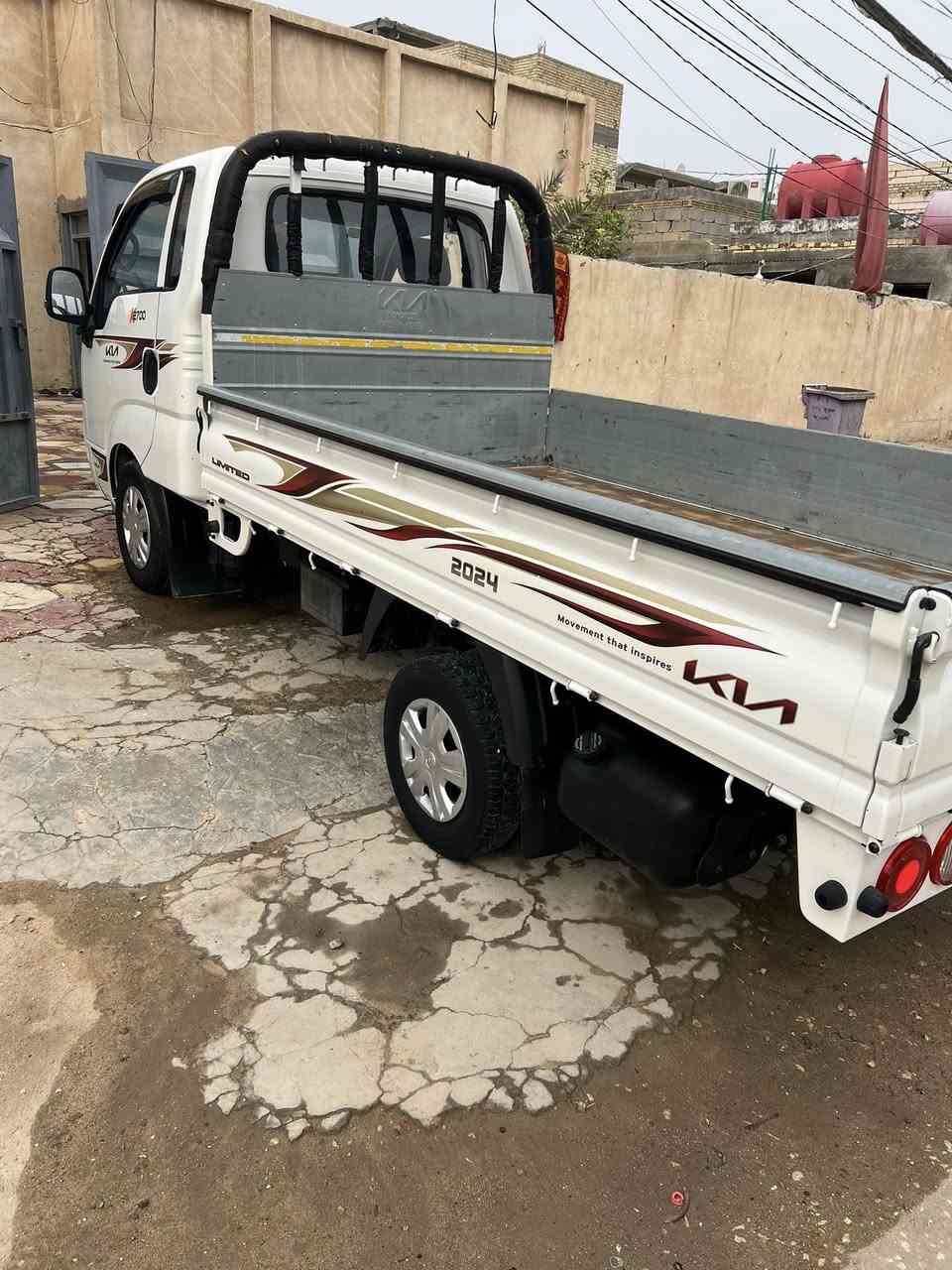 سلام عليكم كيا 2024 البيع كفاله عامه
سياره ماشيه 60 سعر السياره 160وبيع مجال حك الجيه
مكان السياره النجف الأشرف السفساره اتصل. ودلل ***********
