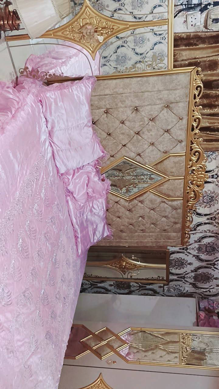 غرفه تركيه للبيع سعرها 800الف نضيفه جدأ مستعجل على بيعها حلوه رقمي ***********
