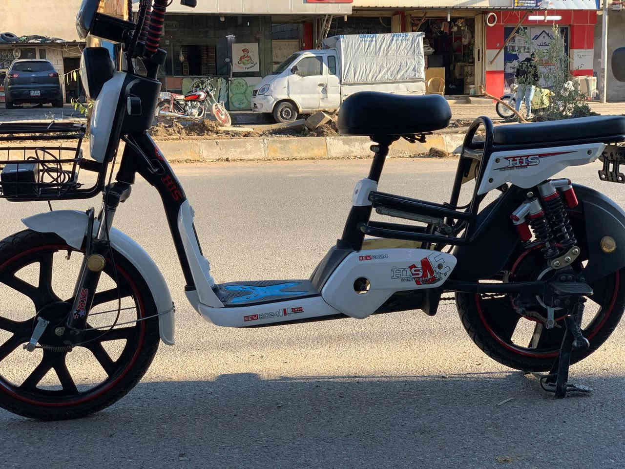 السلام عليكم بايسكل شحن
حجم20
بطاريات4 فولت16جدد صار10ايام مشدودات
لون ابيض
جديد جديد كلش
كلشي بلاد
السعر350
العنوان الاسرى والمفقودين
***********
