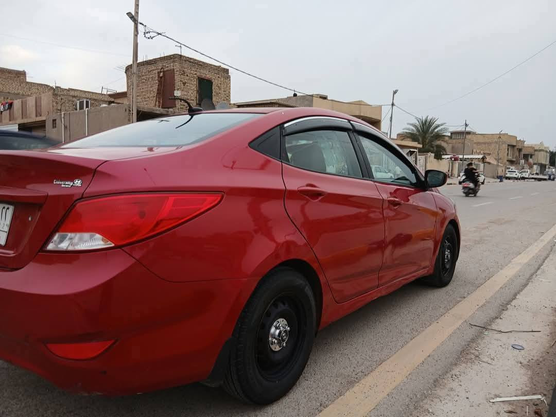 السلام عليكم اكسنت موديل ٢٠١٧ محرك كير مكفول وارد امريكي معروضه ٨٠ وترهم مراوس وهاذه رقم ***********
