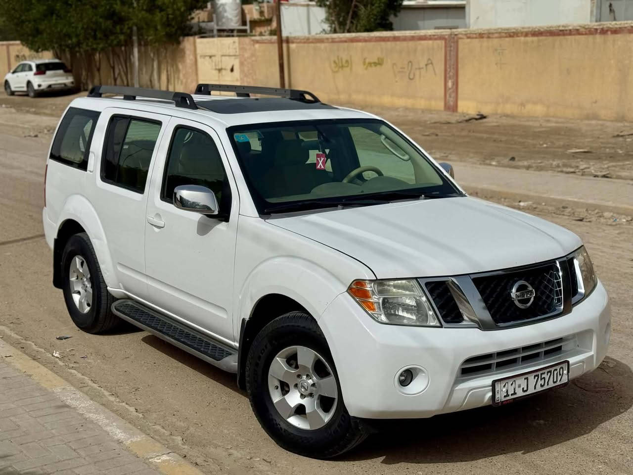 باتفندر  2009 خليجي رقم بغداد انكليزي بسمي شخصيآ سنويه ل31 كفاله عده صبغ بخشم الجاملغ الامامي 
فئه ZE فول مواصفات 
فتحه سقف تلث قطع تبريد دشبول ارماده 
 شاشه سقف 
حساسات امامي وخلفي  
السياره جديده  صدر امامي خلفي جديد تخم تاير جديد 
السعر 98 وبيه مجال بيع مستعجل
مكان السياره ديوانية مركز
الاستفسار اتصل  
***********
