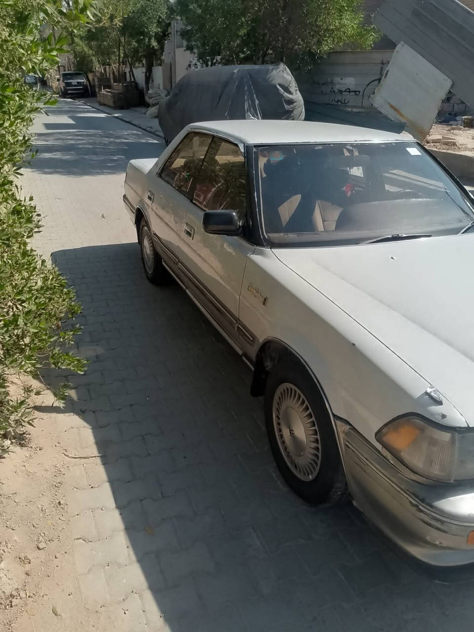 سياره للييع موديل 1990 سياره نظيفه بيها كلها شغال بس تبريد طفى عندي سعر 42 ورقه
العنوان / بغداد الجديده / الرقم ***********على رصيد مفتوح 
سياره بيه صبغ امكان قليله جدا 
رقم دولي
