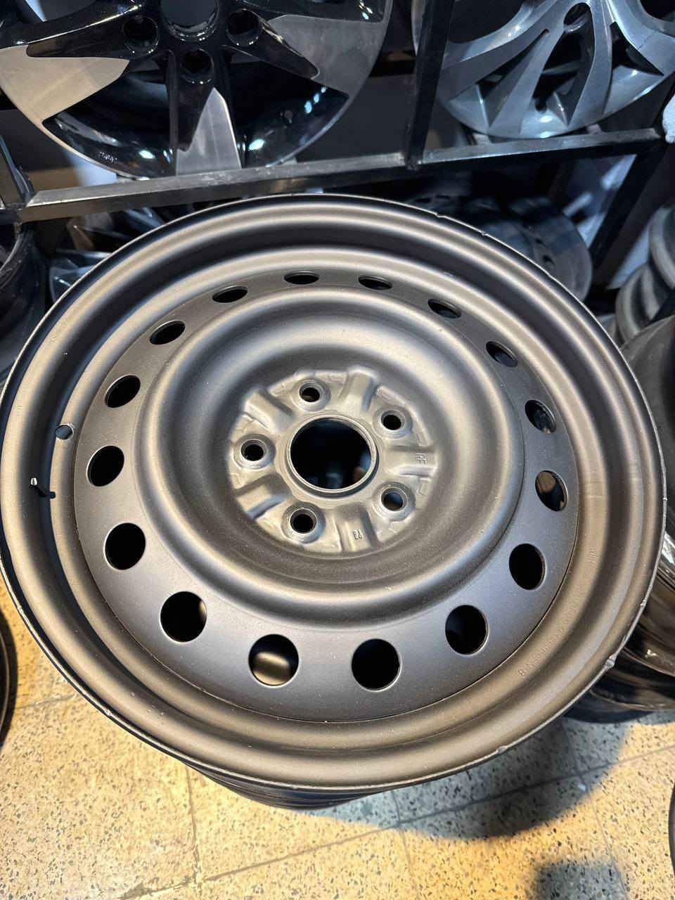 تخم ويل حجم ١٦ مختم هونداي شفه عاليه للبيع او مراوس مكاني بغداد يتوفر توصيل 
***********
***********
