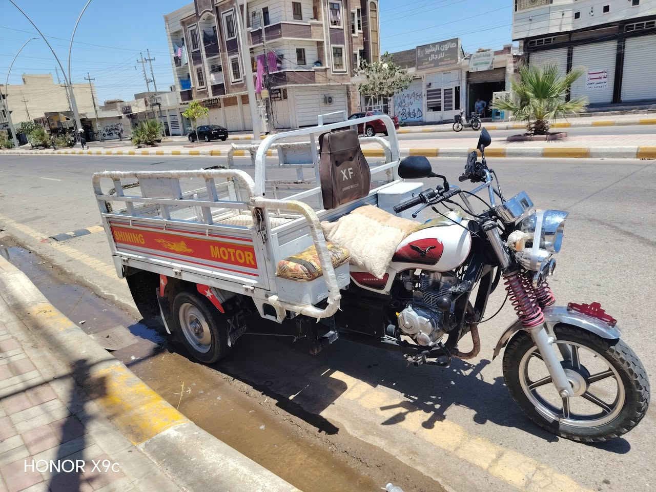 ستوته 22 مكفوله كفاله عامه
مسجله تحويل مباشر السعر ملونيين و 550
 ***********
