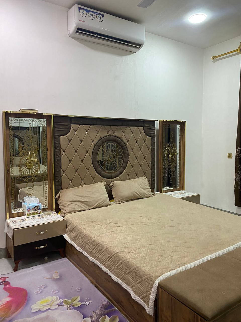 سلام عليكم غرفه اخشاب تركي درجه أولئ بعده جديد مستخدمه ٨ أشهر سعرها مليون ٦٠٠الف للاتصال *********** يوجد وتساب
