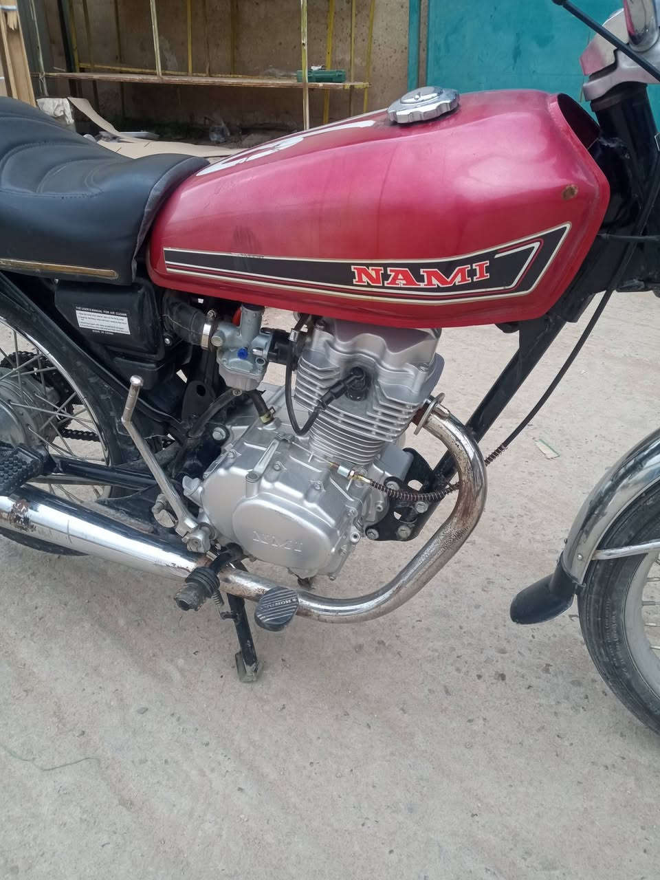 السلام عليكم دراجة 4 كير شاصي 19 تعمير 25 جديدة الدراجة نضيفة تجي وتشوف وكيلها الصقر الذهبي ومكاني النجف السعر 750 وبيها مجال 
رقمي ***********
