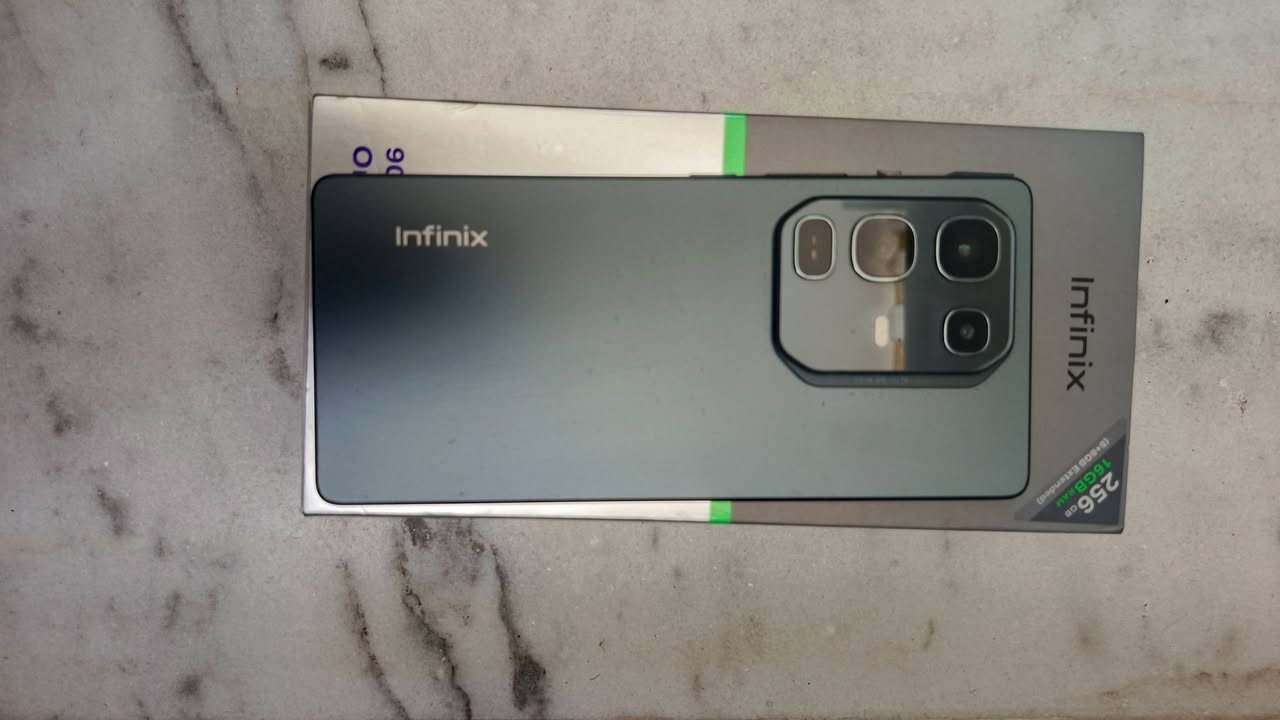 انفنكس نوت 50 برو
ذاكره 256

رام 8+8

يشغل 60 فريم 

بدون ملحقات

جهاز نظافه 💯/💯

السعر 300 قفل

العنوان بغداد التراث مقايبل حسينية سيد جبار 📍

رقمي ***********
