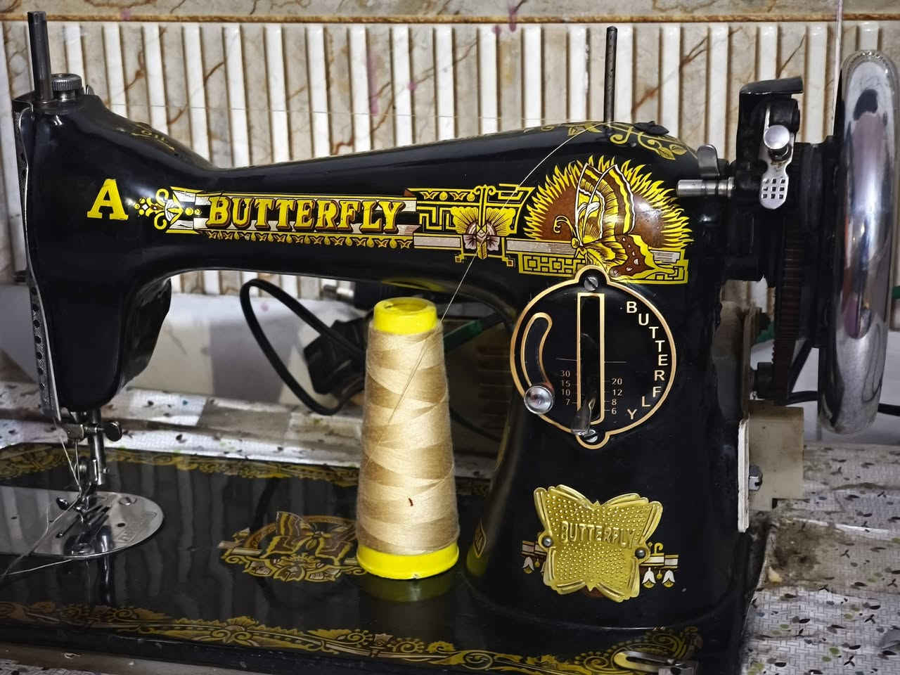 السلام عليكم ورحمة الله وبركاته مكاين للبيع عدد 2
شغالات خاليات من اي عيوب شرط الفحص والخياط درجه اولى 
الفراشه ام البكره الجبيره سعره 60 بيها مجال 

ال fair سعرها 50 وبيها مجال
العنوان سكينه ورقيه 
للأستفسار مراسله الصفحه


**إذا كنت صاحب هذا الإعلان وتريد حذفه لأي سبب، رجاءا أرسل رسالة إلى الدعم الفني**