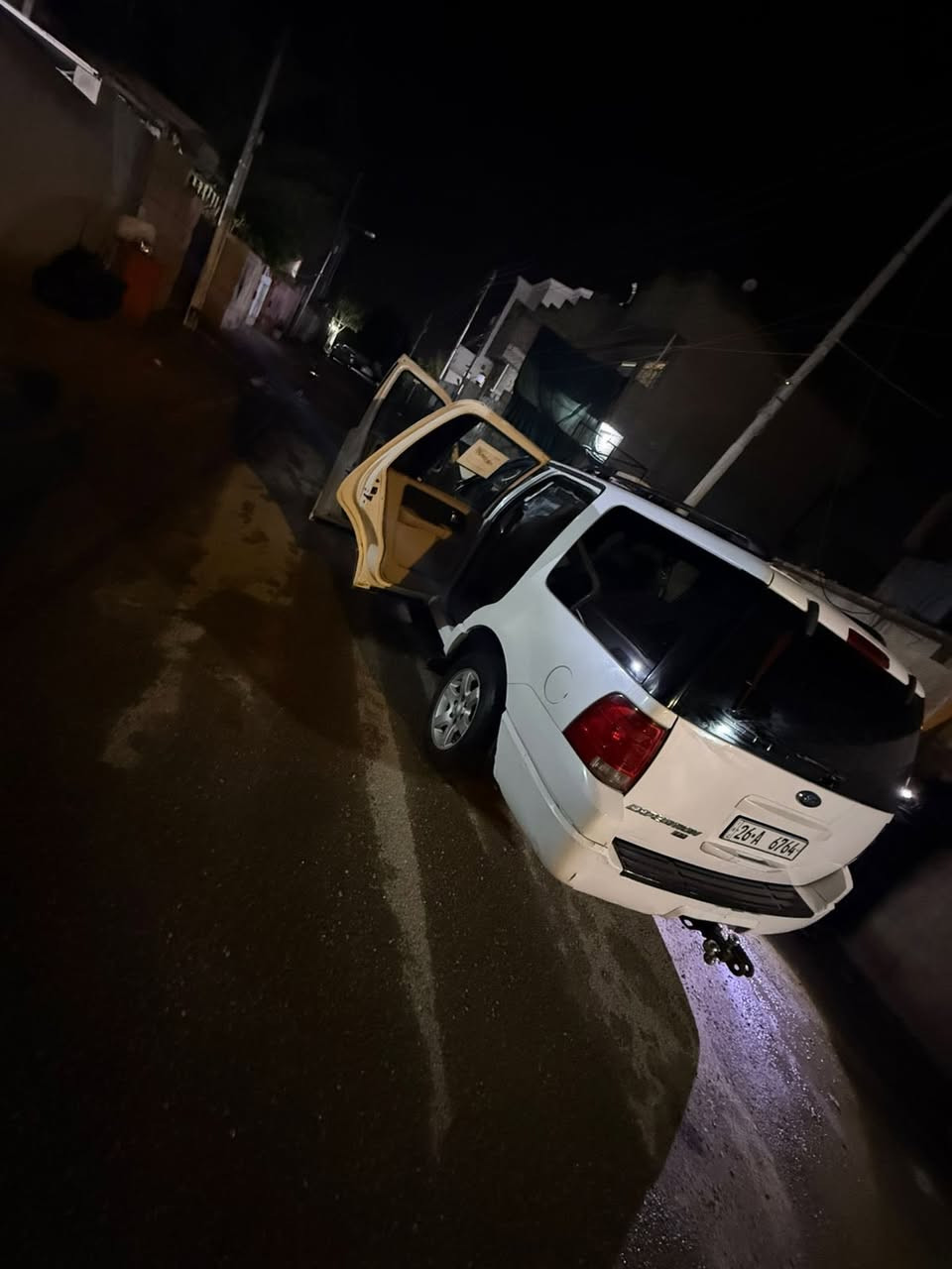 صلي عل نبي 
السلام عليكم 
فورد اكسبدشن 
موديل ٢٠٠٥ 
دولي صلاح الدين بسمي هزه جاهزه 
جديده السياره 
تخم تاير 
كهربائيات كله شغاله 
رقم مميز 
سياره مناقصه شي 
مكاني تكريت 
رقمي ***********
مراوس او بيع 
السعر ٦٠ وبيه مجال
