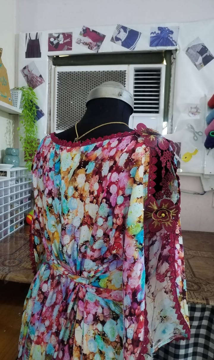 مساء الخير والعافيه 🌹
فصال جديد كشمير ستراس وبالعافيه لزبونتي  الورده 🌹🌹
اي موديل قابل للتنفيذ مكاني الكوت منطقة تموز متوفر خدمة توصيل لجميع مناطق الكوت والمحافظات


**إذا كنت صاحب هذا الإعلان وتريد حذفه لأي سبب، رجاءا أرسل رسالة إلى الدعم الفني**