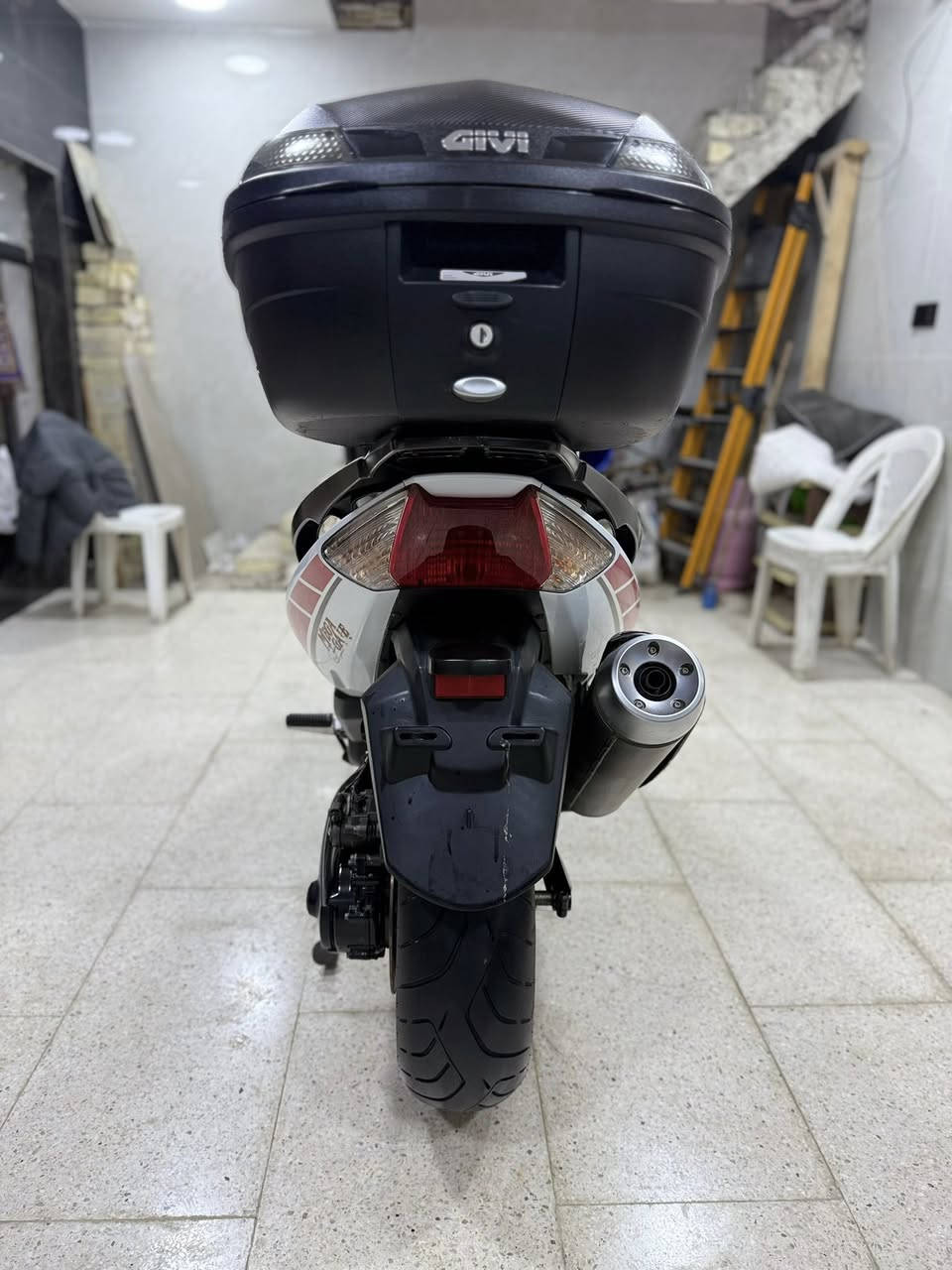 بسم الله ما شاء الله
تي ماكس ٢٠١١ خمسينية 
كفالة عامة بحالة الشركة نظافة ١٠٠/١٠٠
المسافة المقطوعة ٣٢  سويجات ٣ نسخ
بيع فقط بدون رقم فقط مكاتبة بيع وشراء
عنواني مدينة الصدر شارع الفلاح قطاع ١٢
السعر ٤٥ الراغب بالشراء هـ***********
