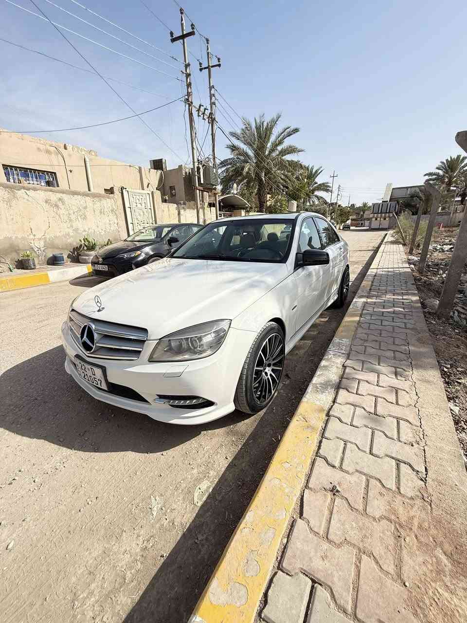 C300 موديل 2010 فول جديده بيع او مراوس تفاصيل اكثر واتساب او اتصال.  ***********
