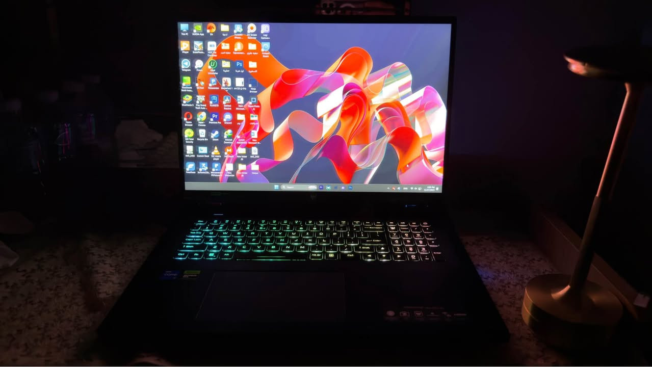 اخوان حاسبة للبيع استخدام شهر واحد 
النضافة 9.5
اقرة المنشور كله يلا تعلق رحمة الوالديكم 
وسوك كلشي بي 

⚙️ المواصفات
* المعالج: Intel Core i7-13700HX (16 نواة و 20 مسار أداء).
* كرت الشاشة: NVIDIA GeForce RTX 4060 (بسعة 8G ) وباستطاعة قصوى تصل إلى (140W )لأداء خرافي.
* الذاكرة العشوائية: (16 جيجابايت) من نوع DDR5 بسرعة 4800 ميجاهرتز.
* التخزين: مساحة هائلة وسريعة من نوع (1TB SSD ) من الجيل الرابع (M.2 Gen4).
🖥️ مواصفات شاشة :
* مقاس 18.4 بوصة من نوع IPS.
* دقة WUXGA.
* معدل تحديث 165 هرتز لحركة سلسة وخالية من التشويش.
* تغطية 100% من ألوان sRGB لألوان دقيقة ونابضة بالحياة.
💯 تفاصيل أخرى:
* الجهاز مستخدمه لفتره قصيرة .
* مزود بنظام Windows 11 .

⚙️الملحقات مع اللابتوب 

* شاحن أصلي مو ترهيم من شركة النبع بقوة (330W) يعني ٤٥ دقيقة حاسبة توصل ١٠٠٪؜
سعرة ١٢٥ الف 

* ماوس Logi MX Master 3 مع حقيبته سعرة ١٥٠ الف من شركة النبع 

* حقيبة ظهر خاصة باللابتوب السعر (٢٠) الف 

* كيبورد  ميكانيك RGB من شركة AJAZZ سعرة 100 الف .
* بادة ماوس أيضاً مع الحاسبة 

🔴سعرها مليونين مع الملحقات 

بغداد/مدينة الصدر/ الاورفلي

📞 للاستفسار، تواصل معنا على  الرقم :[***********] 
او على واتساب بغداد, العراق
