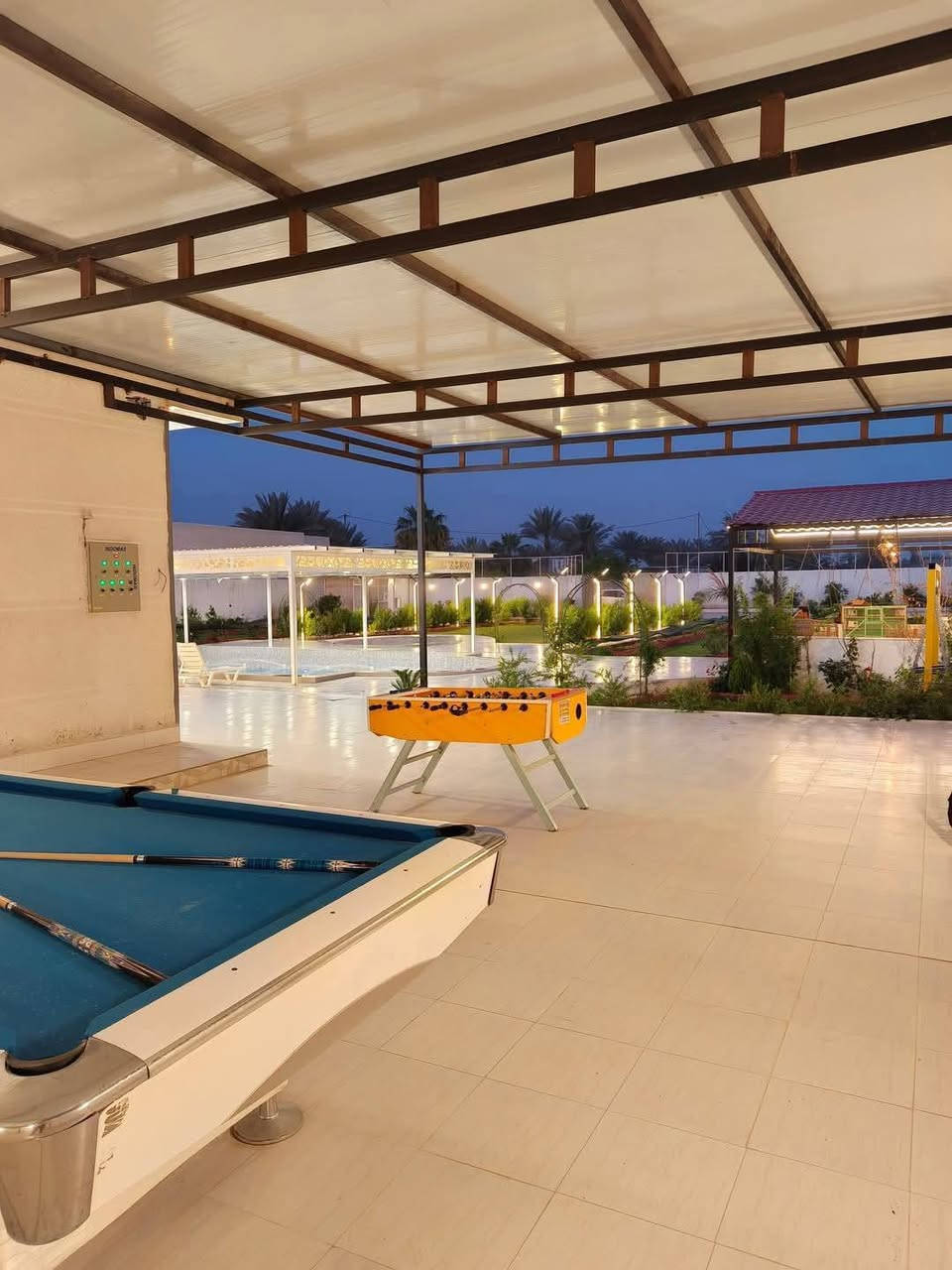 متوفر حجز مزرعة vip
موثقة بتطبيق أجرلي 

موقع بلد *🏕

للحجز واتساب ***********

تفاصيل

■غرفتين نوم وصاله 

■مطبخ داخلي وخارجي

■ مجمع صحيات🚿 داخلي 2 وخارجي 1

◾️ تحتوي على مسبح كبير  ومسبح للاطفال 

■نت 4g

■ تحتوى على 5 حدائق 

■العاب بليارد و فيشه ومنضده والعاب اطفال‎ 

■باربكيو كامل  مجهز للشوي

◾كهرباء على مدار 24 ساعة

____________________________

[ الاوقات ]

(١)-اليوم الكامل من ال١٠ صباحا لل٨ صباحا ثاني يوم

(٢)الشفت الصباحي من ال١٠ صباحا لل٦ مسائا

(٣)الشفت المسائي من ال٨ مسائا لل٨ صباحا ثاني يوم
