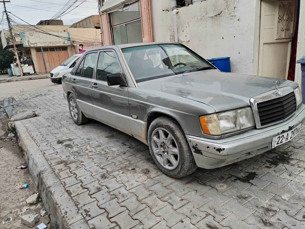 السلام عليكم مارسيدس ١٩٠ رقم اربيل تحويل مباشر مصبوغه عام موديل ٩٢ محرك بلاد كير عادي السياره جاهزه السعر ٤٠ وبيه مجال مكاني كربلاء ***********
