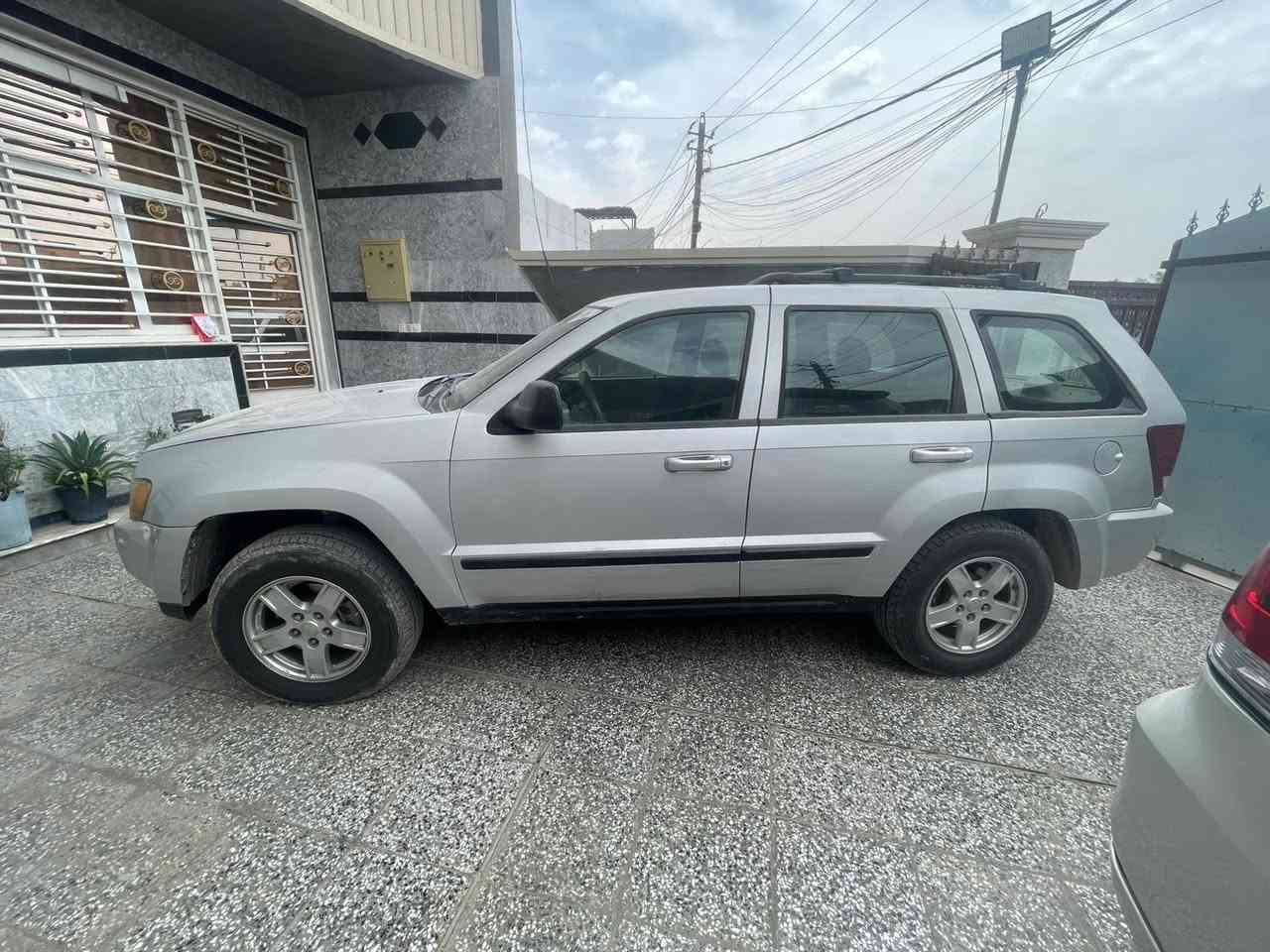 جيب لاريدو 2007 سيارة نظيفة وجاهزة وتحويل ثاني يوم رقم بغداد للاستفسار : ‭0780 933 9009‬
