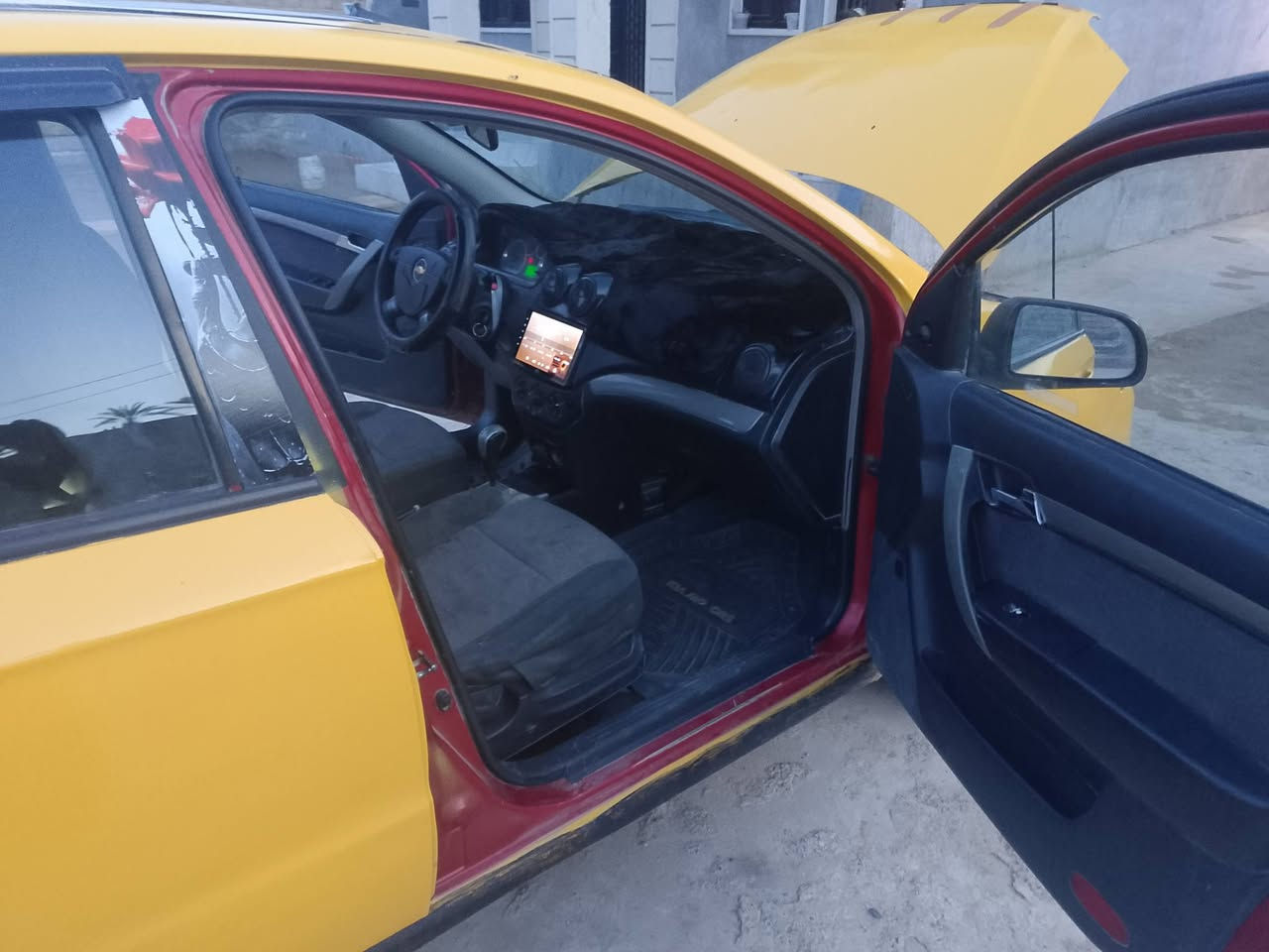 افيو2009 فول تماتيك كير ومحرك كورلا رقم الماني ترهم مقدمه 30 والباقي قسط وترهم نقد سعر النقد 45 مكاني جميله***********
