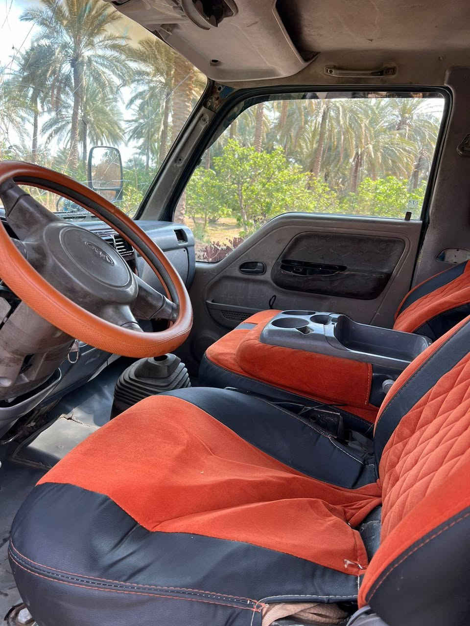 السلام عليكم ام عيون للبيع موديل 2002 مكينه وكير جدد 
ام الحاكيه رقم بصره سياره نظيفه جدا السعر ب57 وبيه مجال بسيط مكان حله الإتصال ‏‪***********‬‏
