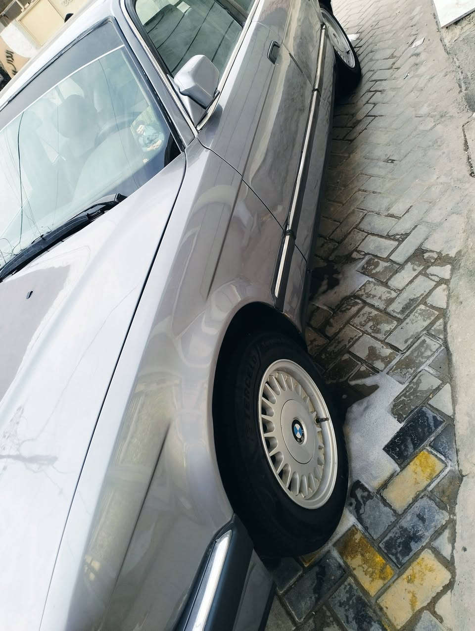 سلام عليكم BMW البيع مديل 91 حجم 730
محرك سته سلندر مصبوغه عام الجماليه 
كير ومحرك وصدر جديد رقم دولي كربلاء بسمي تحويل ثاني يوم بيع او مراوس حسب القناعه السعر 40 وبيها مجال قليل مكاني بغداد 
***********
