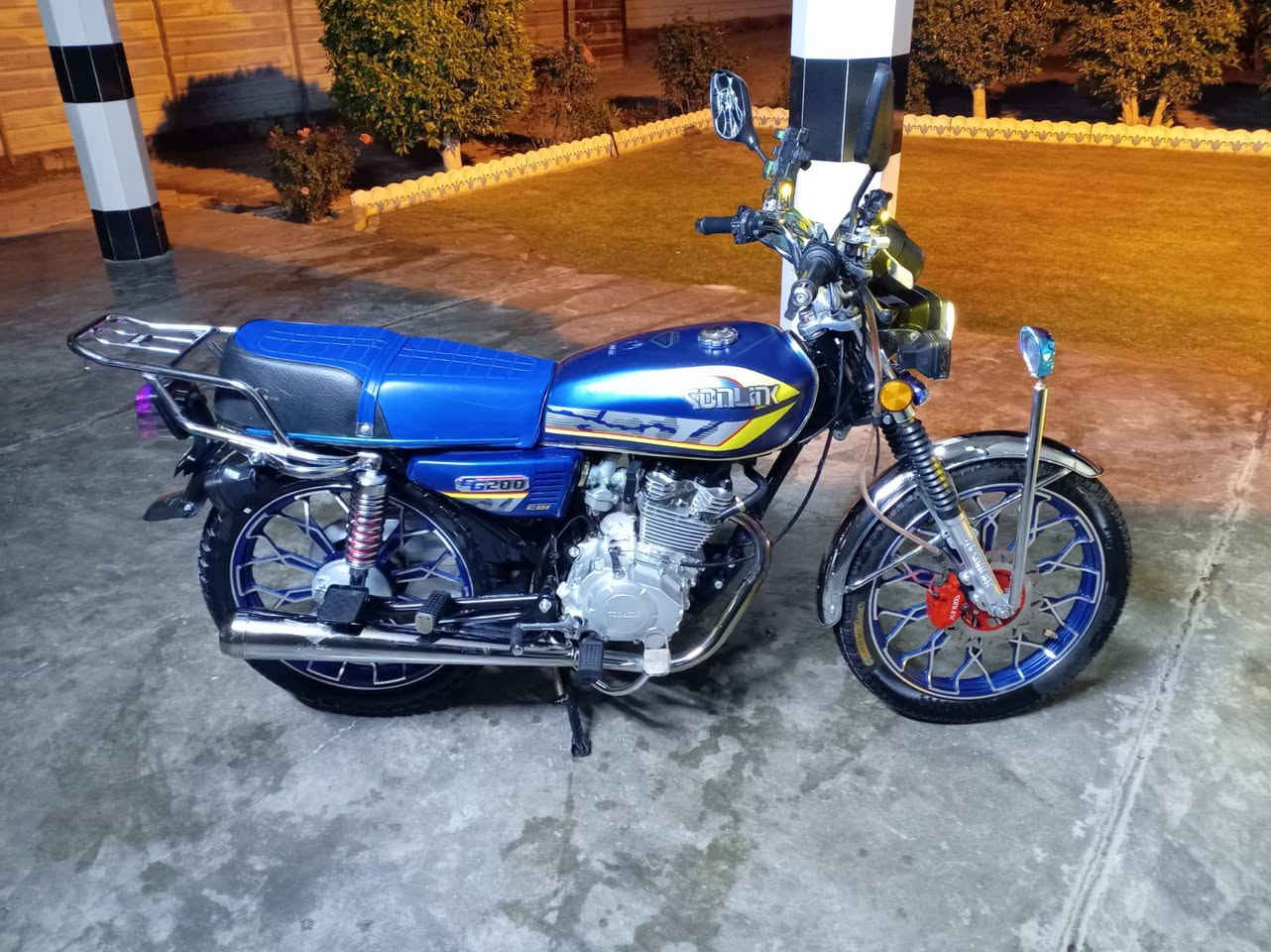 سلام عليكم دراجه ايراني 25 كفاله من كلشي ما بيها نقص برقي شاشه بلاتوث، وتشتغل صوره وصوت مكينه 200 بعدها زيرو *********** السعر 800 وبيها مجال
