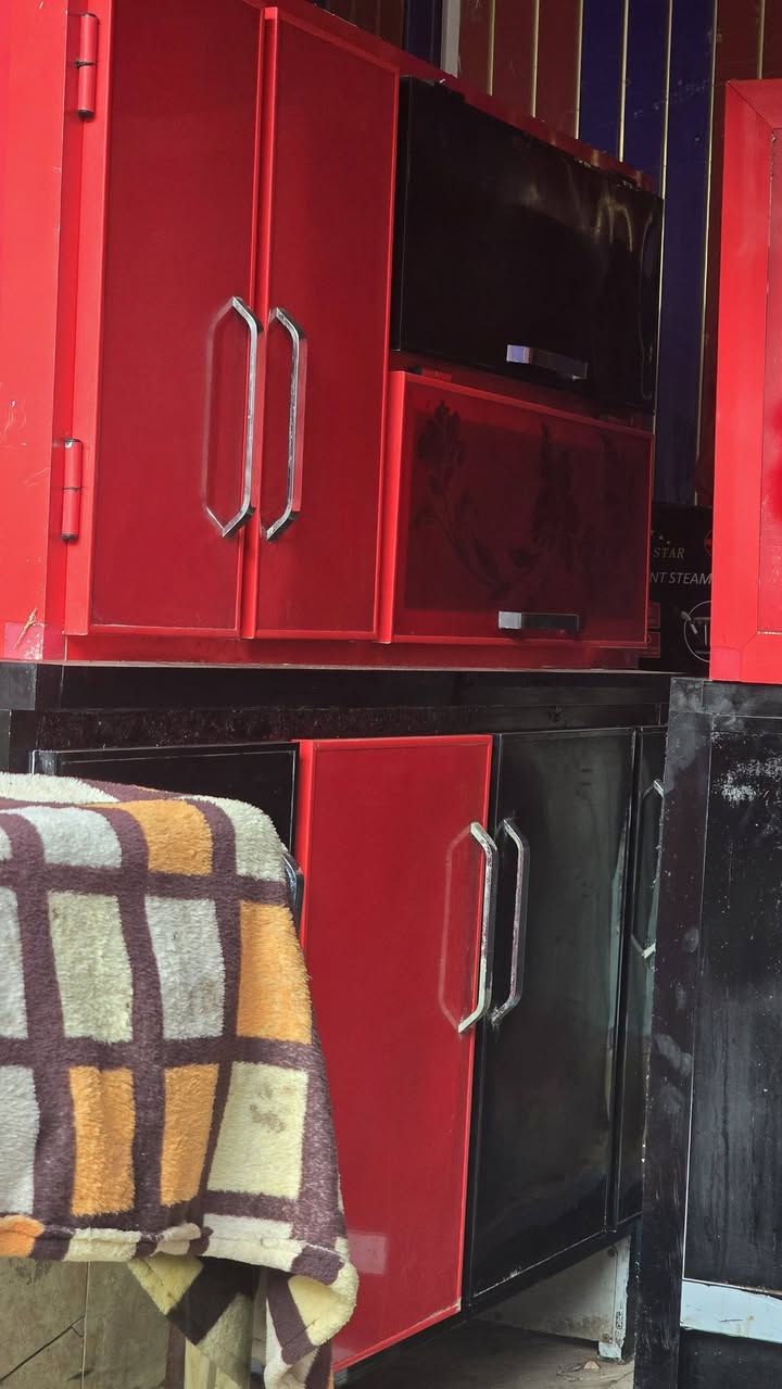 من رخصه الأدمن كاونتر سنك أربع قطع تكمه تفصال مال اربيل اخو الجديد استعمال قليل سعره ٤٧٥الف الشراي يتصل *********** ***********٢٠٥
