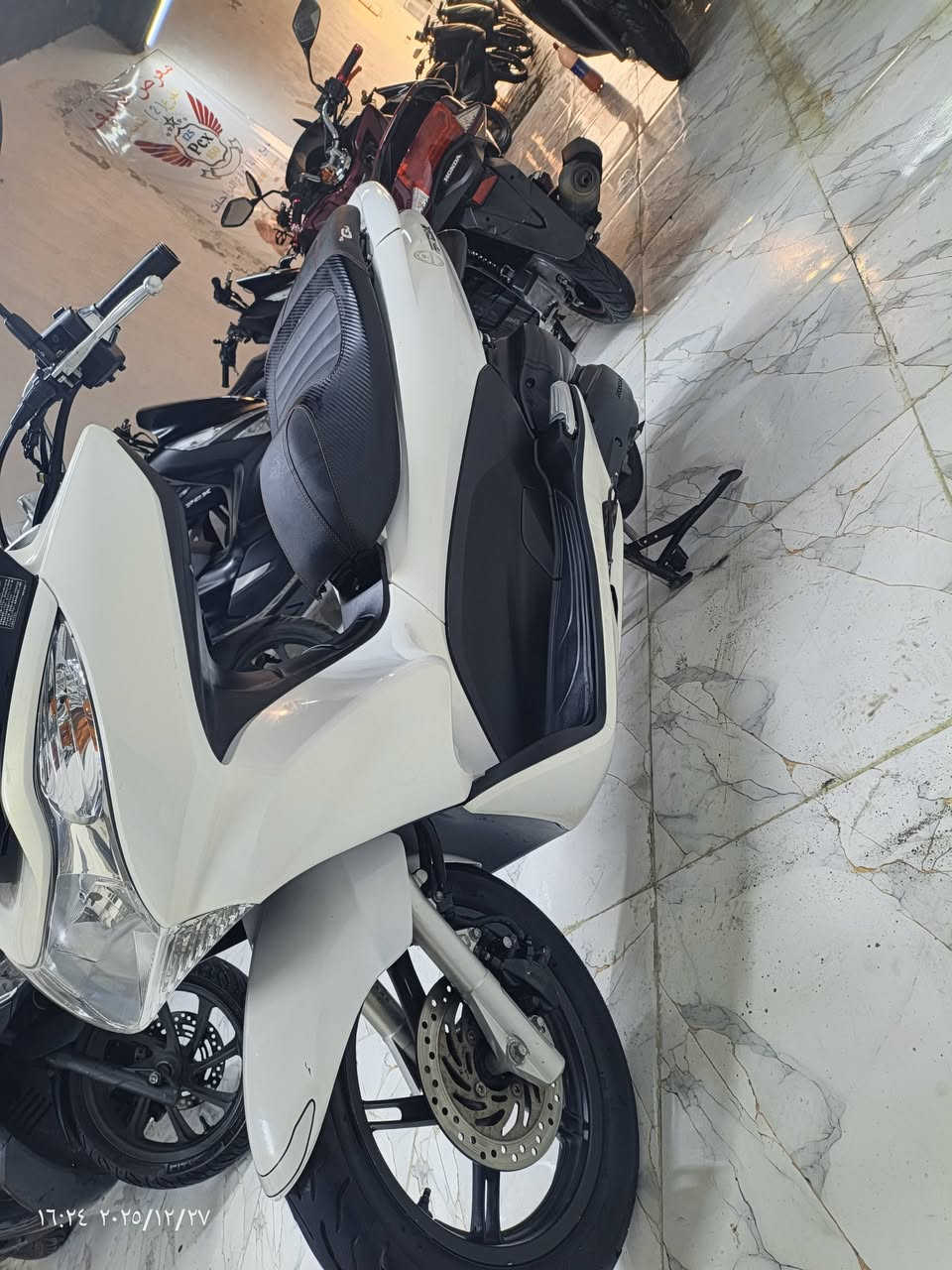 يا الله اللهم صل على محمد وال محمد  مجمع الطيف الفرع الثاني بغداد حي البتول قرب فلكه حي النصر نعرض لكم هاي القطعه الكرتون الواحد على واحد بي سي اكس الجيل الاول موديل 16 ياباني حجم المحرك 125 رقم‏‪***********‬‏ السعر  16 ماشية فقط 8الاف
