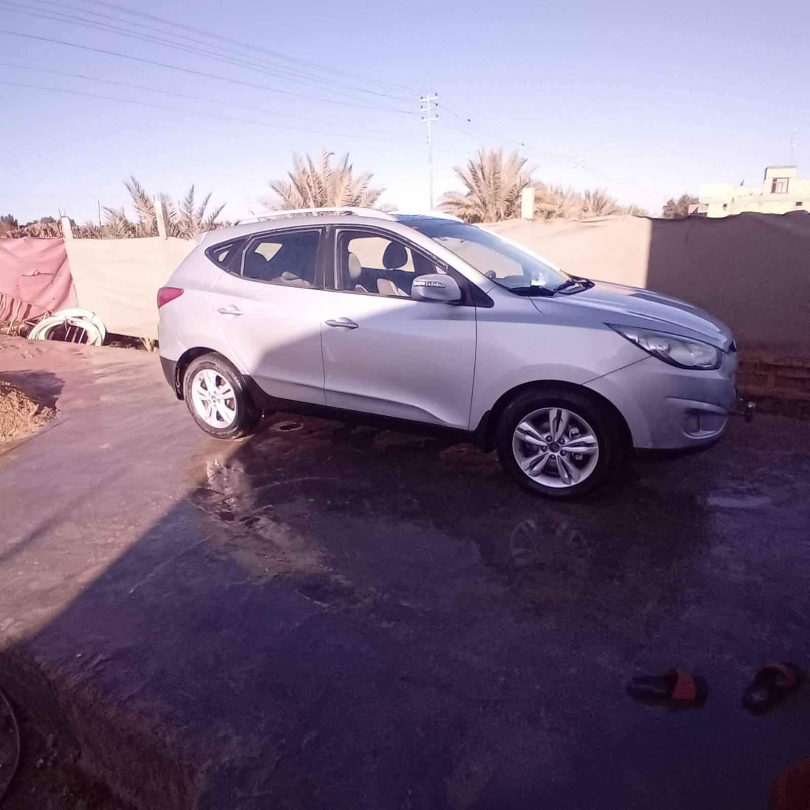 توسان 2011 مصبوغ احزام السعر 120 المكان حله  ***********
#
