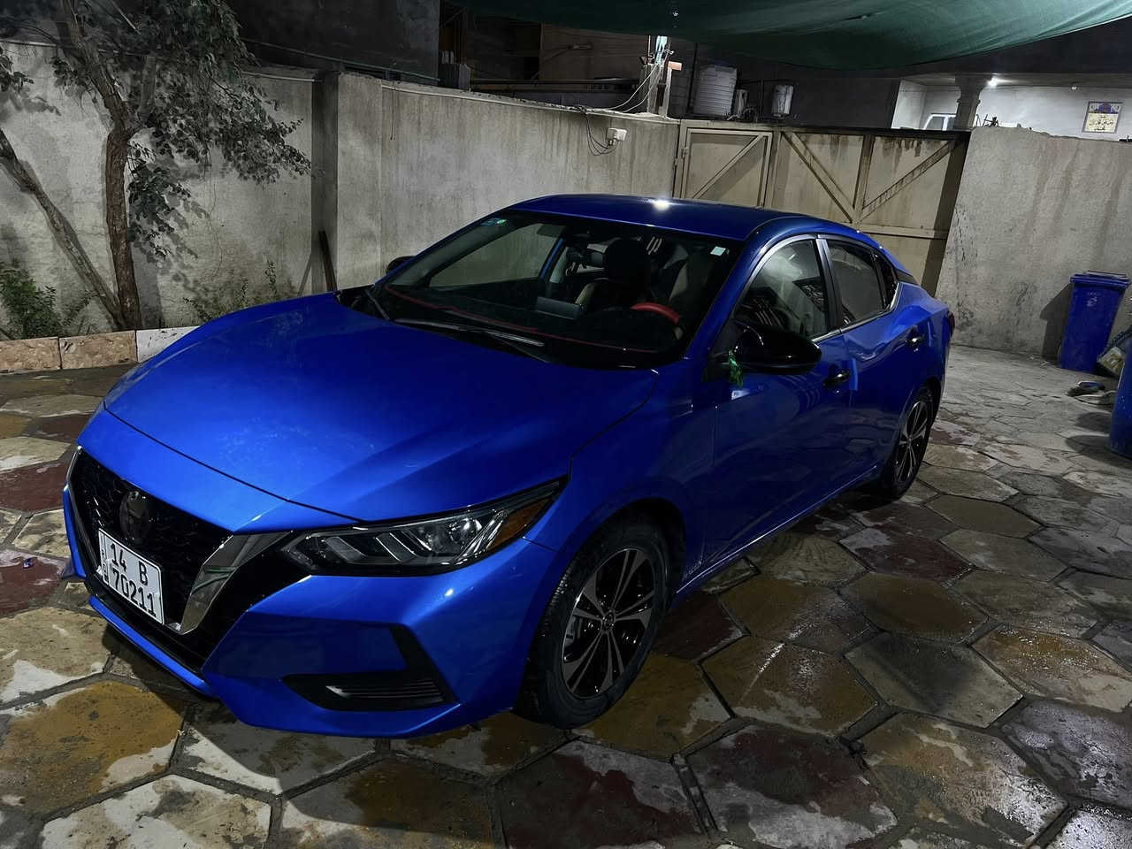 نيسان سنترا2023ماشيه12الف  سيار جديده سعر140بيها مجال قليل لاستفسار ***********
