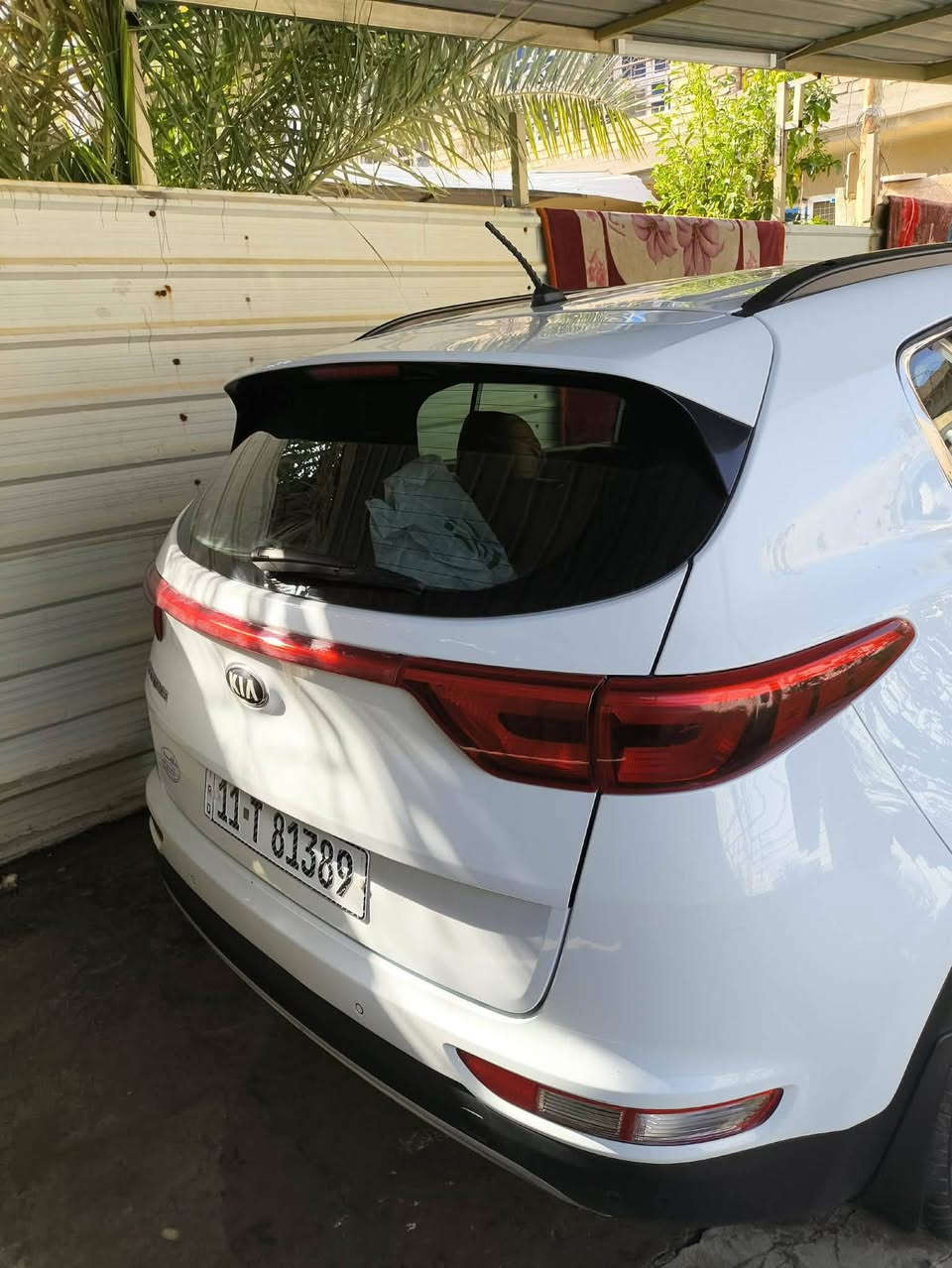 السلام عليكم سبورتج موديل ٢٠١٨خليجي سياره نص فول مابيه لاصبغ ولاتبديل عارضه ١٨٥ وبيه مجال قليل   فقط مكانات بارد ونص دعاميه الاماميه صبغ مكانه بغداد الزعفرانيه للاتصال***********
