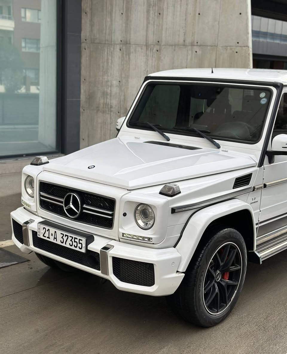 سلام عليكم رمضان كريم انضف جي كلاس بلعراق🔥🔥واتحدى اذا اكو بهيج سعر وهيج نظافه وكولشي عل بلادي تكدر تسال وتعرف اسعارها ماشيه 70 الف🥇
‏ G clas 2015 ايدشن وان داخل احمر يعني فول مواصفات خليجي اعلى فئه ضمان دولي سياره باقيه عل وضع الوكاله جديده جدا مكفوله كفاله عامه من صبغ والشخط وكير محرك بشرط 
 بصمه سلايد ٣ شاشات داخل شامو كشنان جلد كشنان كهرباء دبل رادرات حساسات شاشات ٣ بلادي سماعات بلادي دبل ماوس ختم المارسدس عل كشنات كشنات تدفئه تبريد وبعد بيها مواصفات ارقام سنويه جديده راسن احولك مكان السياره السليمانيه السعر 448 قفل قفل
📲***********
